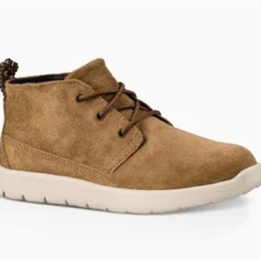 UGG Kids Tan Suede Shoes canoe II chukka size 6